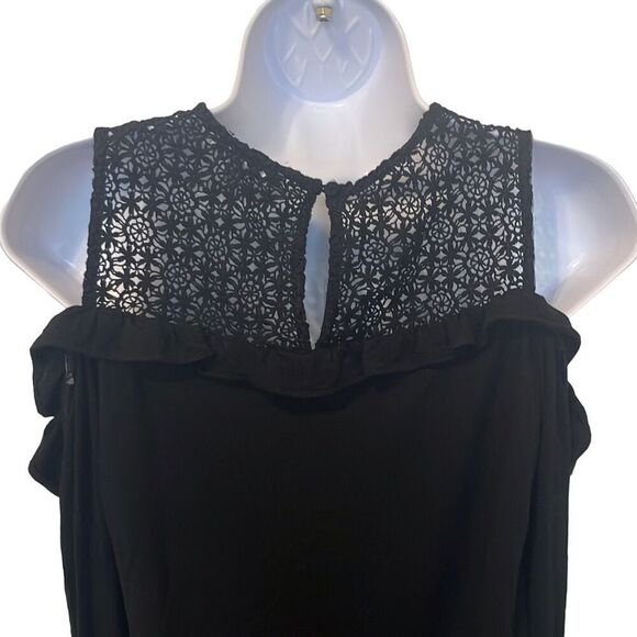 Daniel Rainn Small Black Crochet Cold Shoulder Ruffle Top Boho Whimsigoth  m - Picture 3 of 7